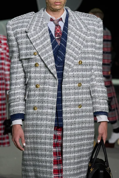 Look 143